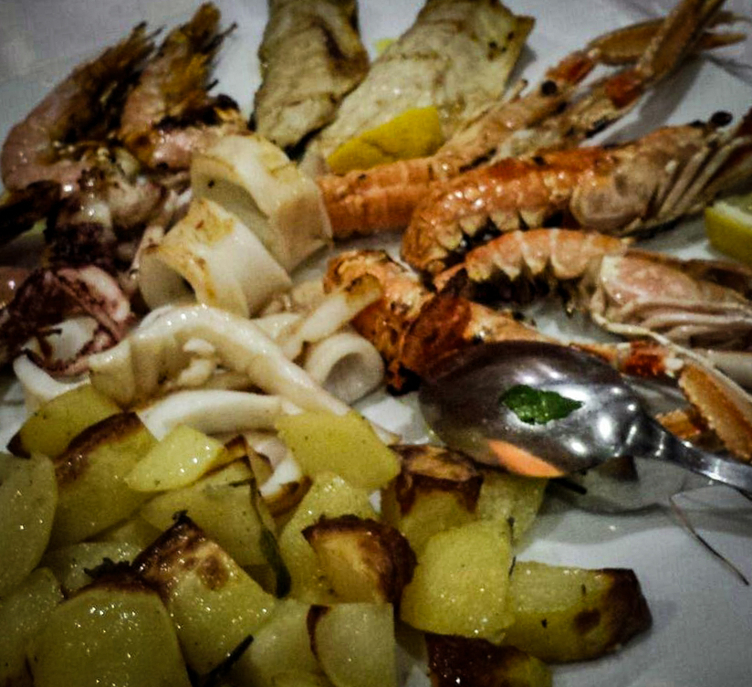 Grigliata mista di mare con patate